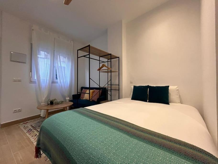 Ideal Studio In Cuatro Caminos - Guipuzcoa Madrid Exteriör bild